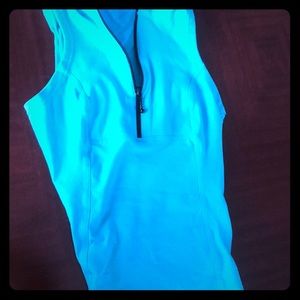 Turquoise zippered workout shirt